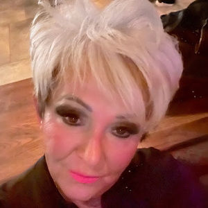 Meet your Posher, Linda